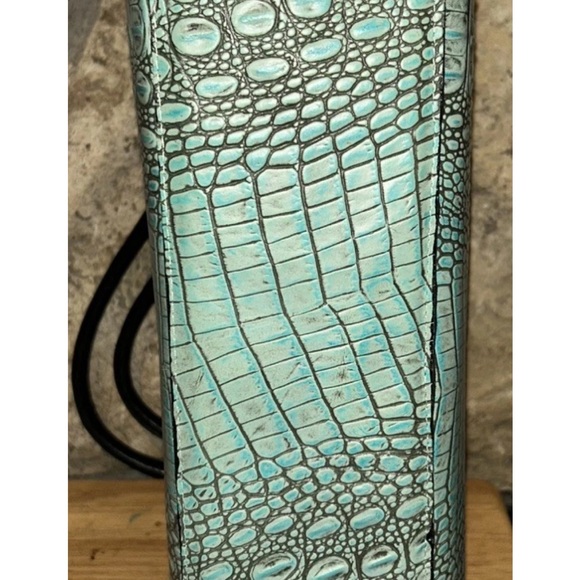 Elegant Crocodile-Embossed Teal and Black Tote - Picture 2 of 9